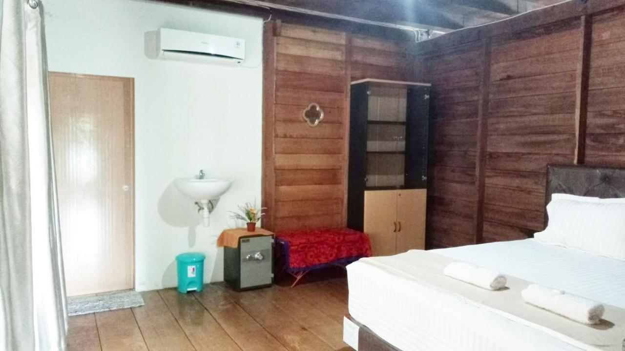 Ukcc Hotel Сабанг Екстериор снимка